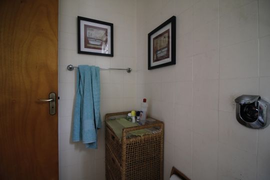 Banheiro de apartamento à venda com 2 quartos, 50m² em Taquara, Rio de Janeiro