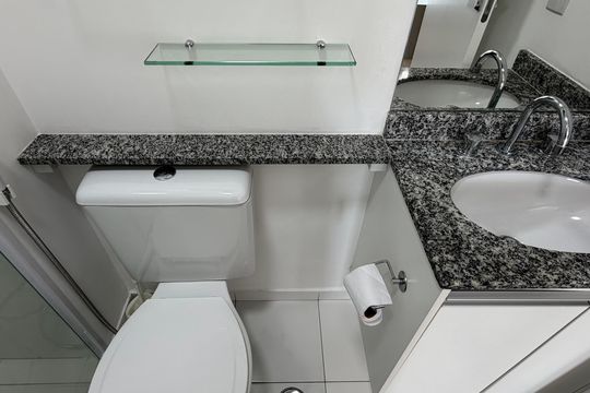 Banheiro social de apartamento para alugar com 1 quarto, 36m² em Rudge Ramos, São Bernardo do Campo