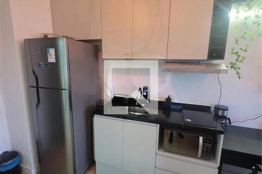 Cozinha de apartamento para alugar com 1 quarto, 35m² em Consolação, São Paulo