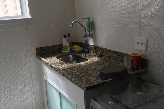 Cozinha de apartamento para alugar com 1 quarto, 50m² em São Lourenço, Niterói