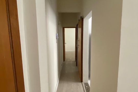 Corredor de apartamento para alugar com 1 quarto, 50m² em São Lourenço, Niterói
