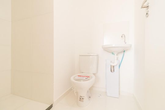 Banheiro de apartamento à venda com 1 quarto, 24m² em Guapira, São Paulo