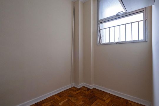 Área de Serviço - Quarto de apartamento para alugar com 2 quartos, 92m² em Paraíso, São Paulo