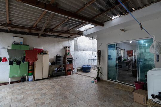 Garagem de casa para alugar com 2 quartos, 156m² em Jardim Itapemirim, São Paulo