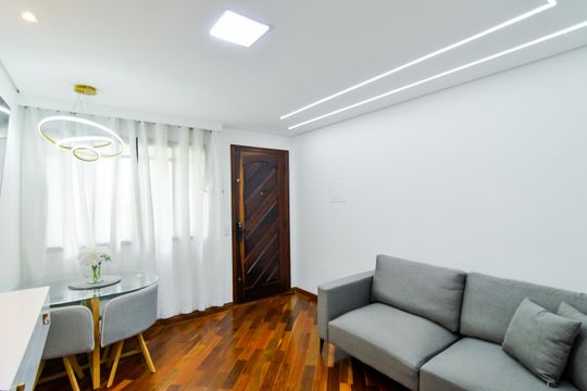 Apartamento à venda com 2 quartos, 52m² em Vila Bremen, Guarulhos