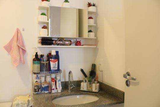 Banheiro de apartamento à venda com 2 quartos, 41m² em Lapa de Baixo, São Paulo