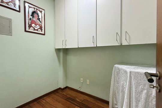 Dependências de Serviço de apartamento à venda com 3 quartos, 144m² em Gutierrez, Belo Horizonte