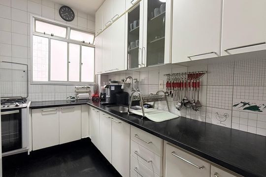 Cozinha e Área de Serviço de apartamento à venda com 3 quartos, 144m² em Gutierrez, Belo Horizonte