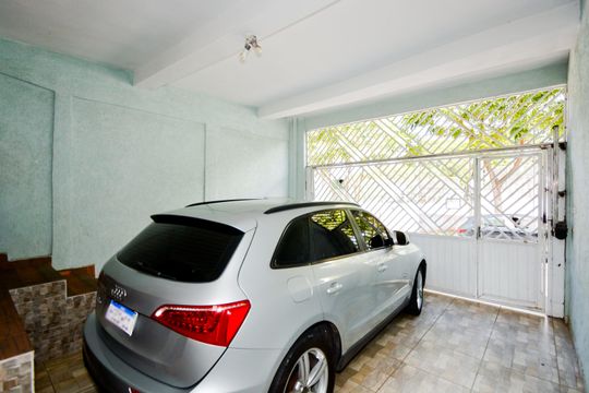 Garagem de casa para alugar com 4 quartos, 125m² em Jardim Almeida Prado, Guarulhos