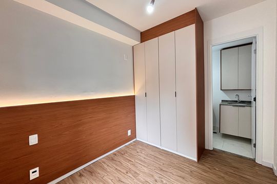 Suíte de apartamento para alugar com 1 quarto, 25m² em Vila Nova Conceição, São Paulo