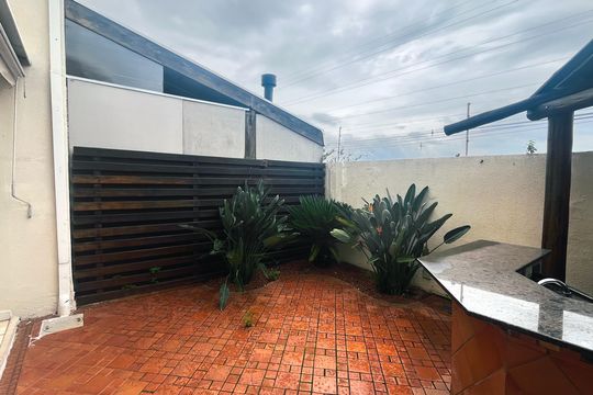 Casa de Condomínio para alugar com 3 quartos, 100m² em Loteamento Residencial Vila Bella, Campinas