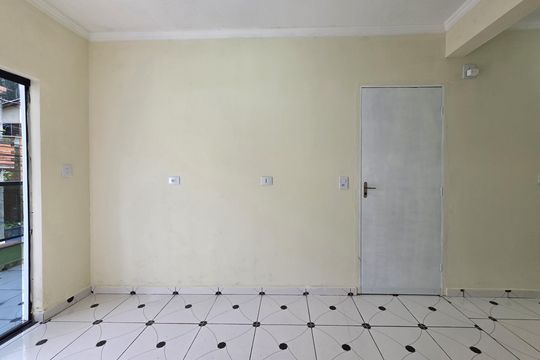 Cozinha de casa para alugar com 2 quartos, 83m² em Cata Preta, Santo André