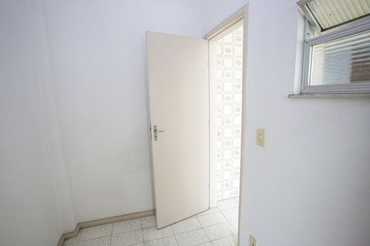Quarto de Serviço de apartamento à venda com 2 quartos, 82m² em Jacarepaguá, Rio de Janeiro
