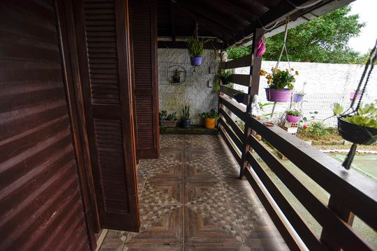 Varanda de casa à venda com 3 quartos, 110m² em Santa Isabel, Viamão
