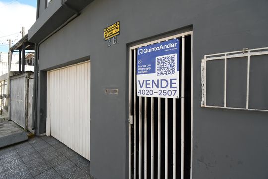 Placa de casa à venda com 3 quartos, 55m² em Cidade Industrial de Curitiba, Curitiba