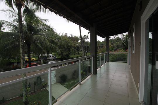 Varanda de casa à venda com 4 quartos, 400m² em Jacarepaguá, Rio de Janeiro