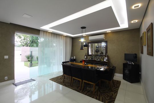 Sala de casa à venda com 4 quartos, 400m² em Jacarepaguá, Rio de Janeiro