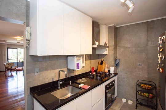 Cozinha de apartamento à venda com 3 quartos, 93m² em Chácara Hungara, Diadema