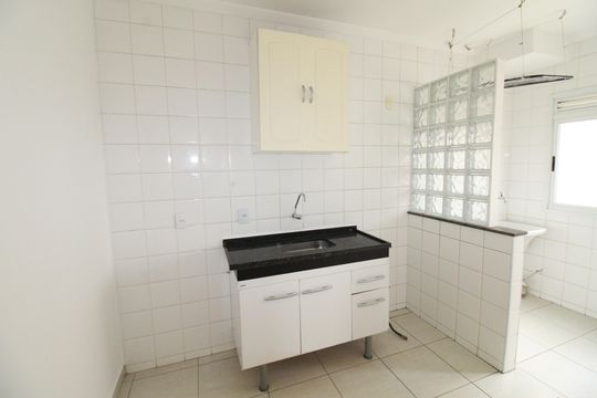 Cozinha de apartamento para alugar com 2 quartos, 60m² em Conjunto Residencial Trinta E Um de Marco, São José dos Campos