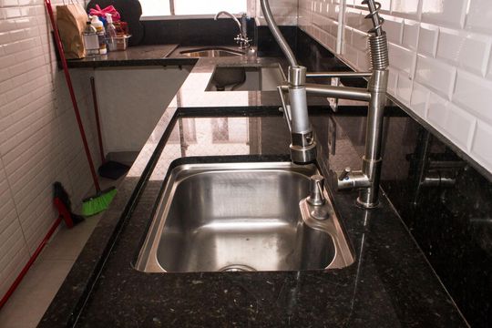 Cozinha de apartamento para alugar com 2 quartos, 45m² em Jardim Gilda Maria, São Paulo