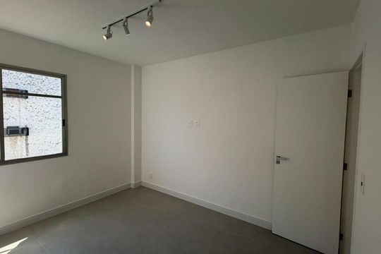 Apartamento à venda com 3 quartos, 86m² em Leblon, Rio de Janeiro