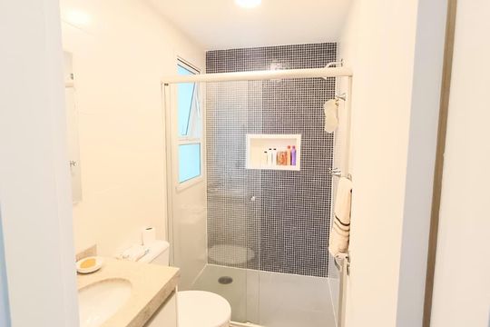 Banheiro 1 de apartamento para alugar com 2 quartos, 89m² em Alphaville Conde II, Barueri