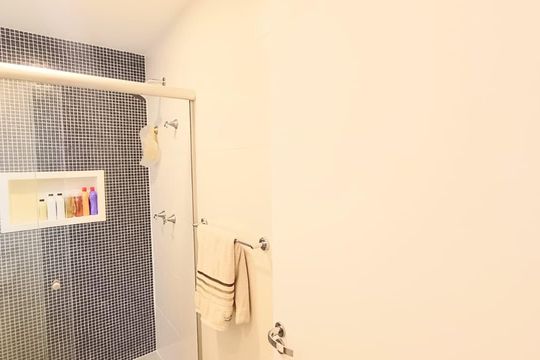 Banheiro 1 de apartamento para alugar com 2 quartos, 89m² em Alphaville Conde II, Barueri