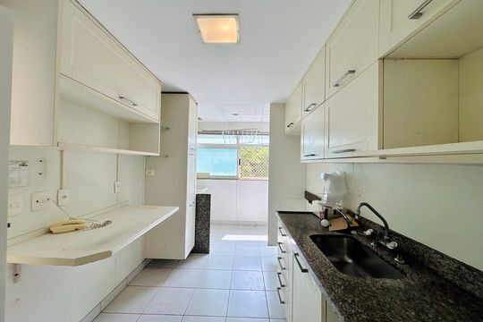 Apartamento para alugar com 3 quartos, 117m² em Lagoa, Rio de Janeiro