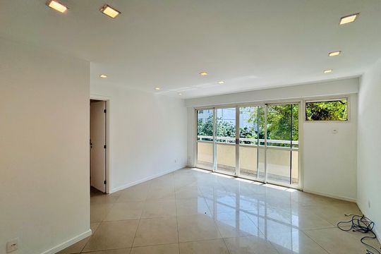 Apartamento para alugar com 3 quartos, 117m² em Lagoa, Rio de Janeiro