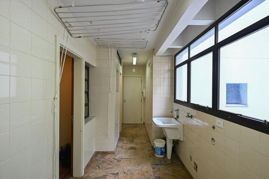 Área de Serviço  de apartamento à venda com 4 quartos, 290m² em Morumbi, São Paulo