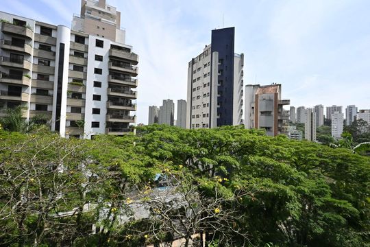Vista de apartamento à venda com 4 quartos, 290m² em Morumbi, São Paulo