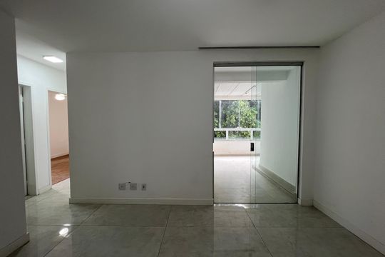 Sala de apartamento à venda com 2 quartos, 70m² em Castelo, Belo Horizonte