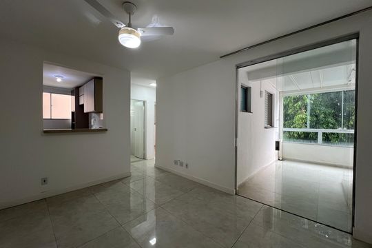 Apartamento à venda com 2 quartos, 70m² em Castelo, Belo Horizonte