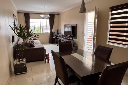 Casa de Condomínio para alugar com 3 quartos, 125m² em Jardim Rio das Pedras, Cotia