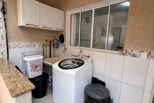 Área de Serviço de casa de condomínio para alugar com 3 quartos, 125m² em Jardim Rio das Pedras, Cotia