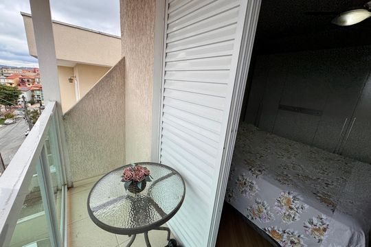 Sacada suíte de casa de condomínio para alugar com 3 quartos, 125m² em Jardim Rio das Pedras, Cotia