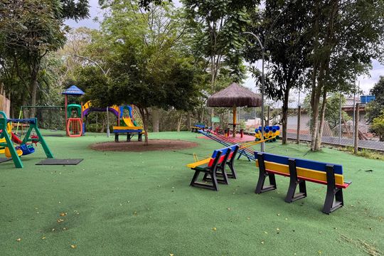 Área comum - Playground de casa de condomínio para alugar com 3 quartos, 125m² em Jardim Rio das Pedras, Cotia