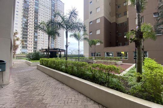 Área em comum de apartamento à venda com 2 quartos, 74m² em Jardim Tupanci, Barueri