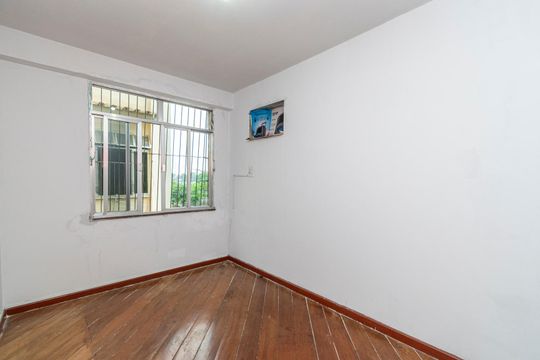 Quarto 2 de apartamento para alugar com 2 quartos, 50m² em Irajá, Rio de Janeiro