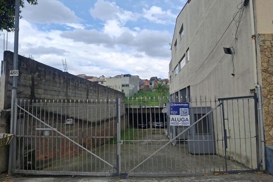 Fachada de casa para alugar com 2 quartos, 100m² em Jardim Rosana, Guarulhos