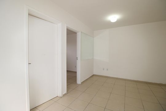 Sala de apartamento para alugar com 2 quartos, 41m² em Jardim Guaianazes, São Paulo