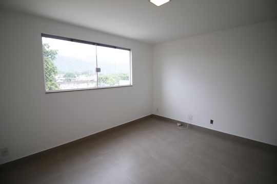 Suíte 1 de casa à venda com 2 quartos, 120m² em Curicica, Rio de Janeiro