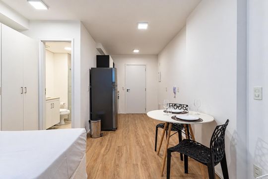 Kitnet/Studio à venda com 1 quarto, 30m² em Santa Ifigênia, São Paulo