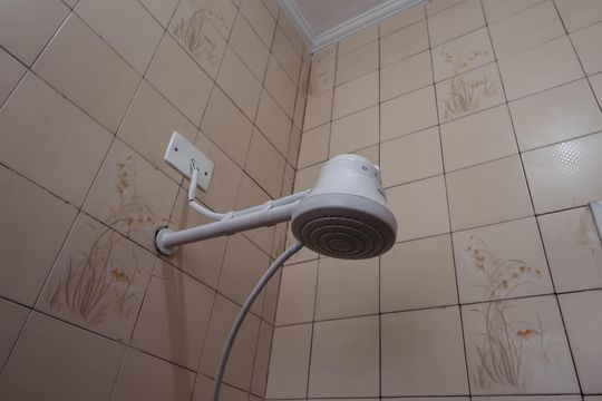 Banheiro 1 de casa para alugar com 3 quartos, 180m² em Cambuci, São Paulo