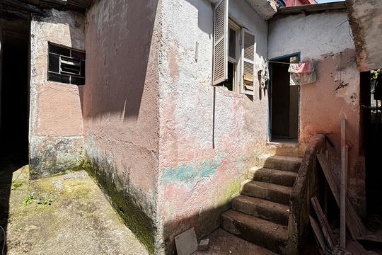 Quintal de casa à venda com 2 quartos, 300m² em Jardim do Estádio, Santo André
