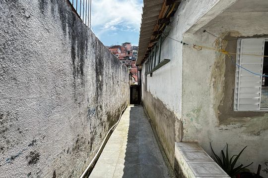 Casa à venda com 2 quartos, 300m² em Jardim do Estádio, Santo André