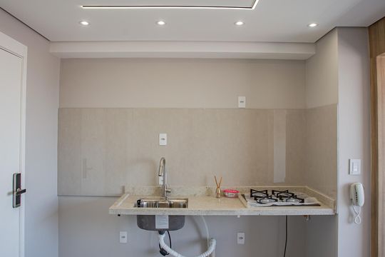 Cozinha de apartamento à venda com 2 quartos, 35m² em Vila Santo Estefano, São Paulo