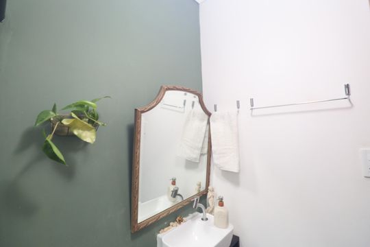 Banheiro da Suíte de casa à venda com 2 quartos, 142m² em Vila Nivi, São Paulo