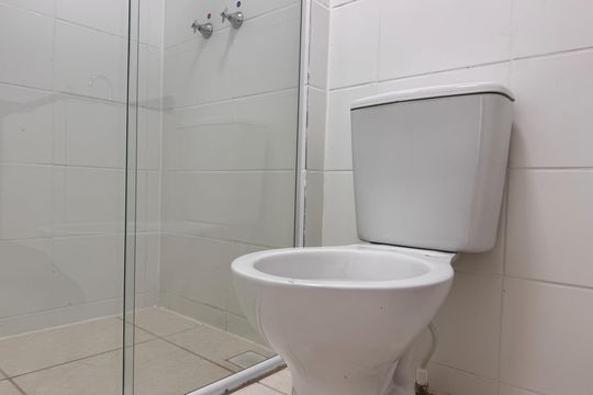 Suíte - Banheiro de apartamento à venda com 2 quartos, 48m² em Barra Olímpica, Rio de Janeiro