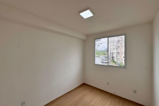 Quarto de apartamento à venda com 2 quartos, 48m² em Barra Olímpica, Rio de Janeiro